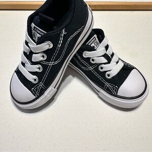NWOT Converse Chuck Taylor Allstar Kids Black and White Sneakers